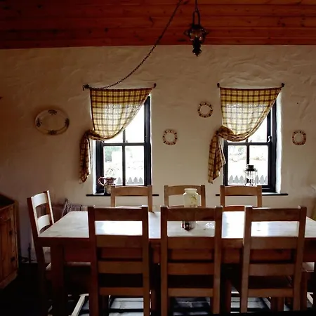 Casa de Férias The Spinner's Donegal Town