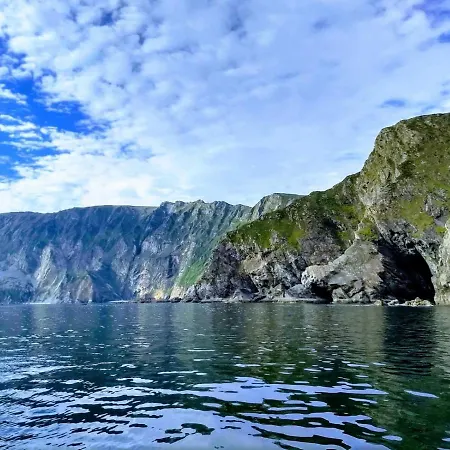 Nyaraló The Spinner's *